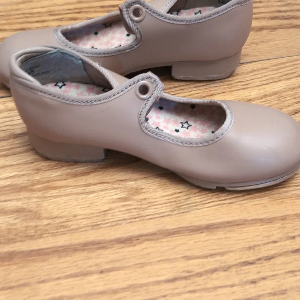 Capezio Jr Tyette N625C Girls Tap Shoes Tan 9 M Attached Taps